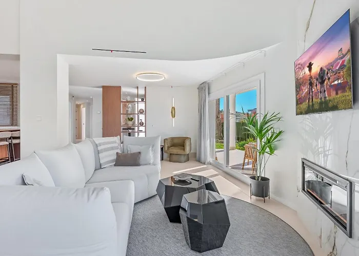 Vacation I Ulises, Private Heated Pool, 4min To The Beach, Luxury Interiors, Bbq, Golf Views Villa *