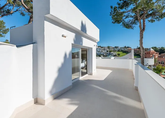 Vacation I Ulises, Private Heated Pool, 4min To The Beach, Luxury Interiors, Bbq, Golf Views * Marbella