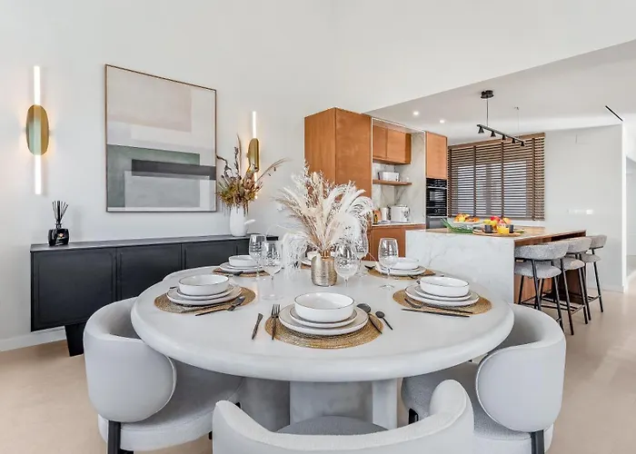 Vacation I Ulises, Private Heated Pool, 4min To The Beach, Luxury Interiors, Bbq, Golf Views Marbella