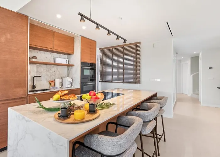 Villa Vacation I Ulises, Private Heated Pool, 4min To The Beach, Luxury Interiors, Bbq, Golf Views Marbella