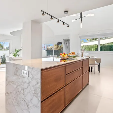 Vacation I Ulises, Private Heated Pool, 4min To The Beach, Luxury Interiors, Bbq, Golf Views * Marbellac